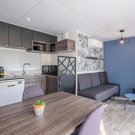 The Originals City, Ax Hotel,