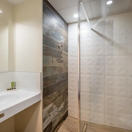 The Originals City, Ax Hotel,