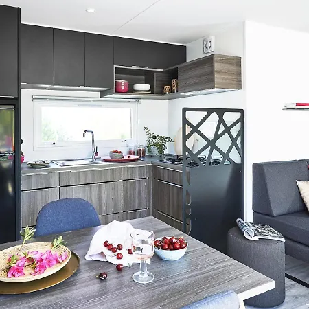 The Originals City, Ax Hotel, 3* La Châtaigneraie