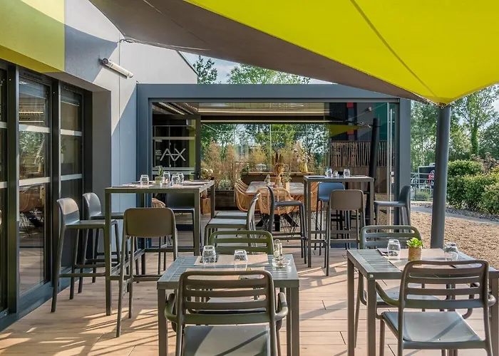 Szálloda The Originals City, Ax Hotel, La Châtaigneraie