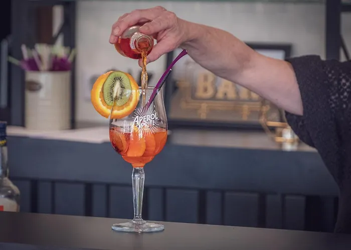 Szálloda The Originals City, Ax Hotel, 3*