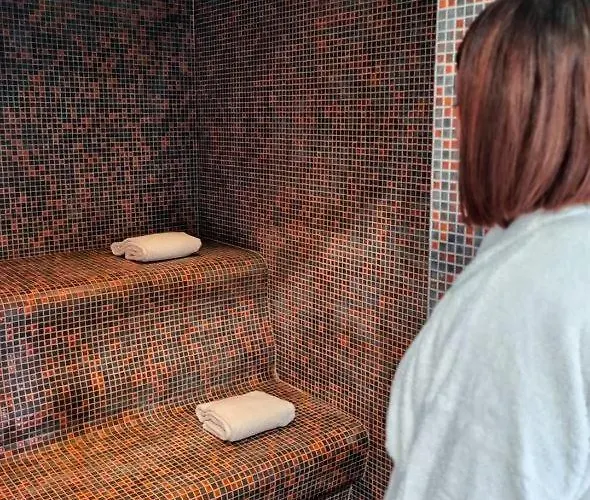 Szálloda The Originals City, Ax Hotel,